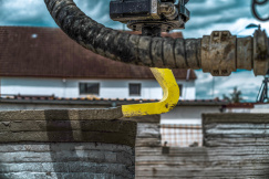 Schicht für Schicht wird der Beton gedruckt. Foto: Schwenk Zement GmbH & Co. KG